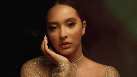 Faouzia, Tyla, LE SSERAFIM com J-Hope e mais